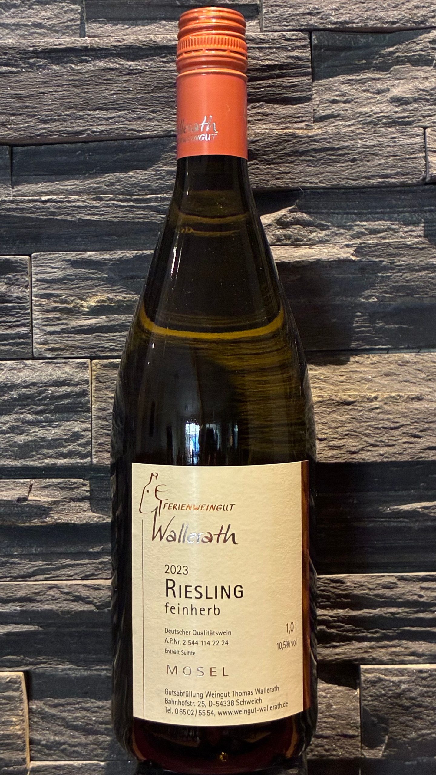<br>2023er  Riesling Qualitätswein  feinherb 1,0lt<br>